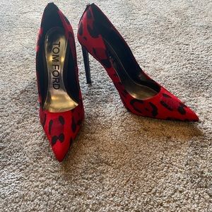 Tom Ford Leopard Print Velvet Pumps